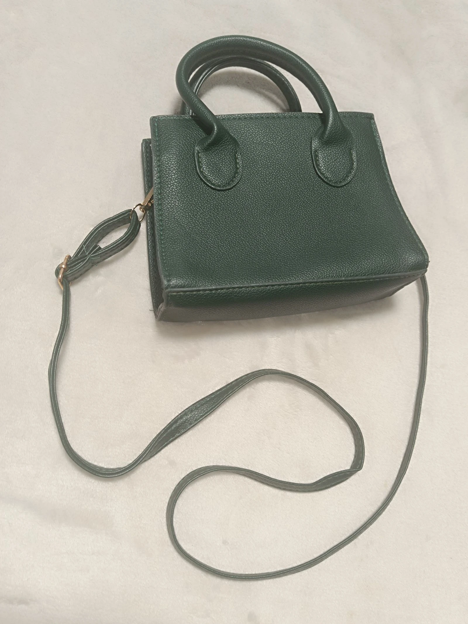 Sac a main avec sa bandoulière 🌴
